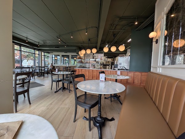 Au Levain Bakery & Cafe