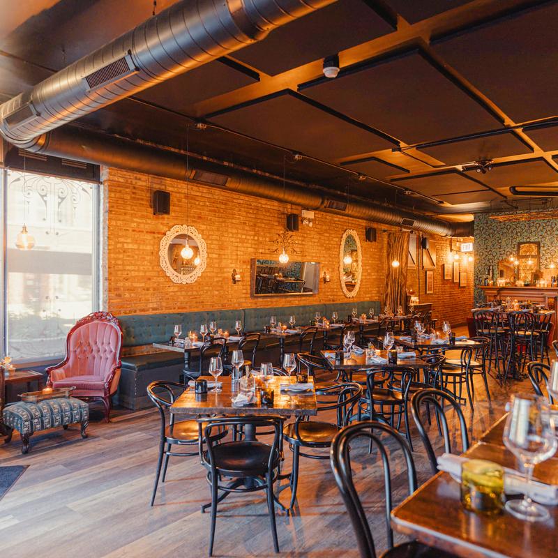 Uvae Kitchen and Wine Bar